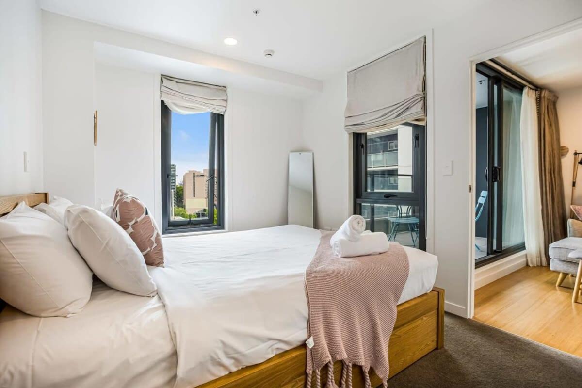 Cosy Two Bedroom Apartment With Balcony Pool And Gym オークランド エクステリア 写真