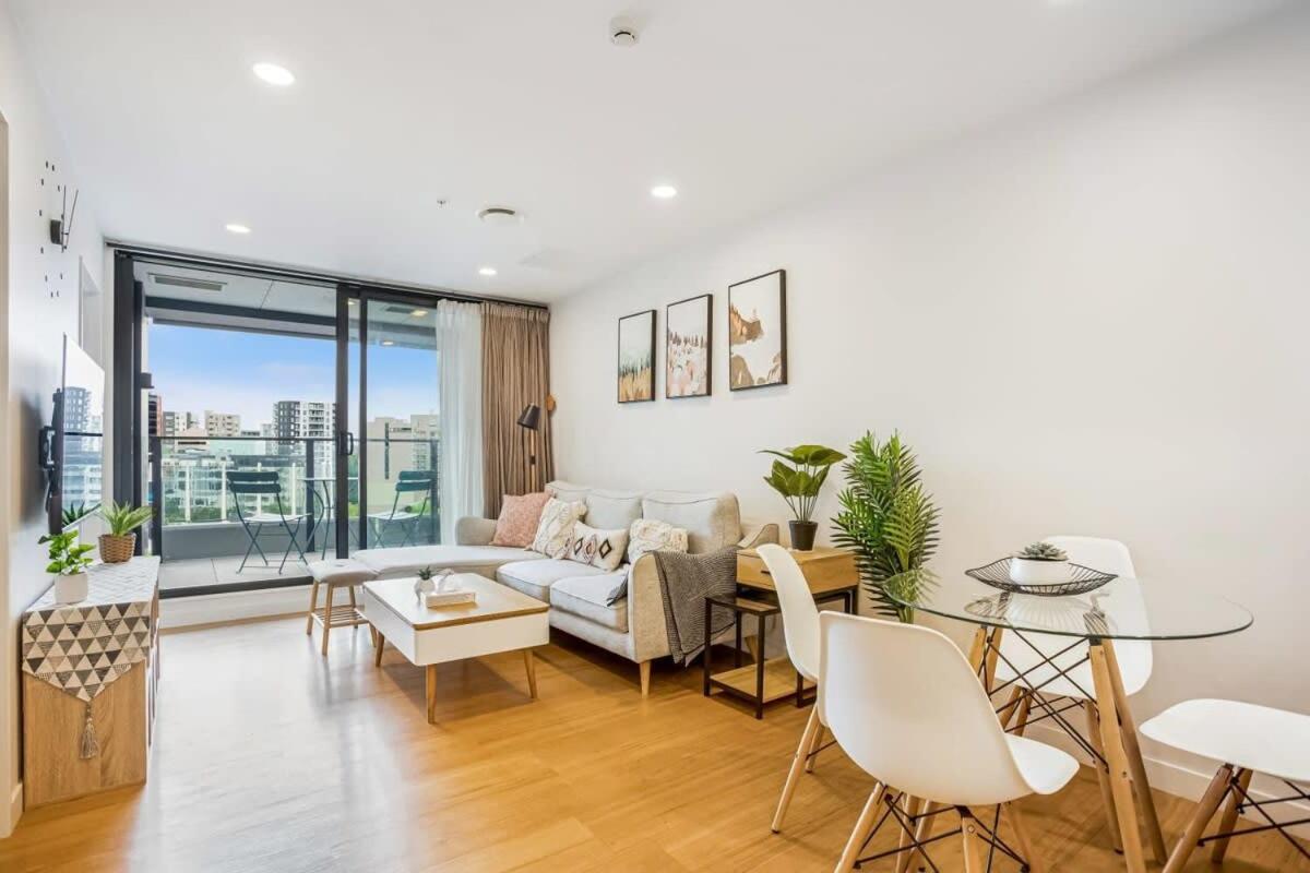 Cosy Two Bedroom Apartment With Balcony Pool And Gym オークランド エクステリア 写真