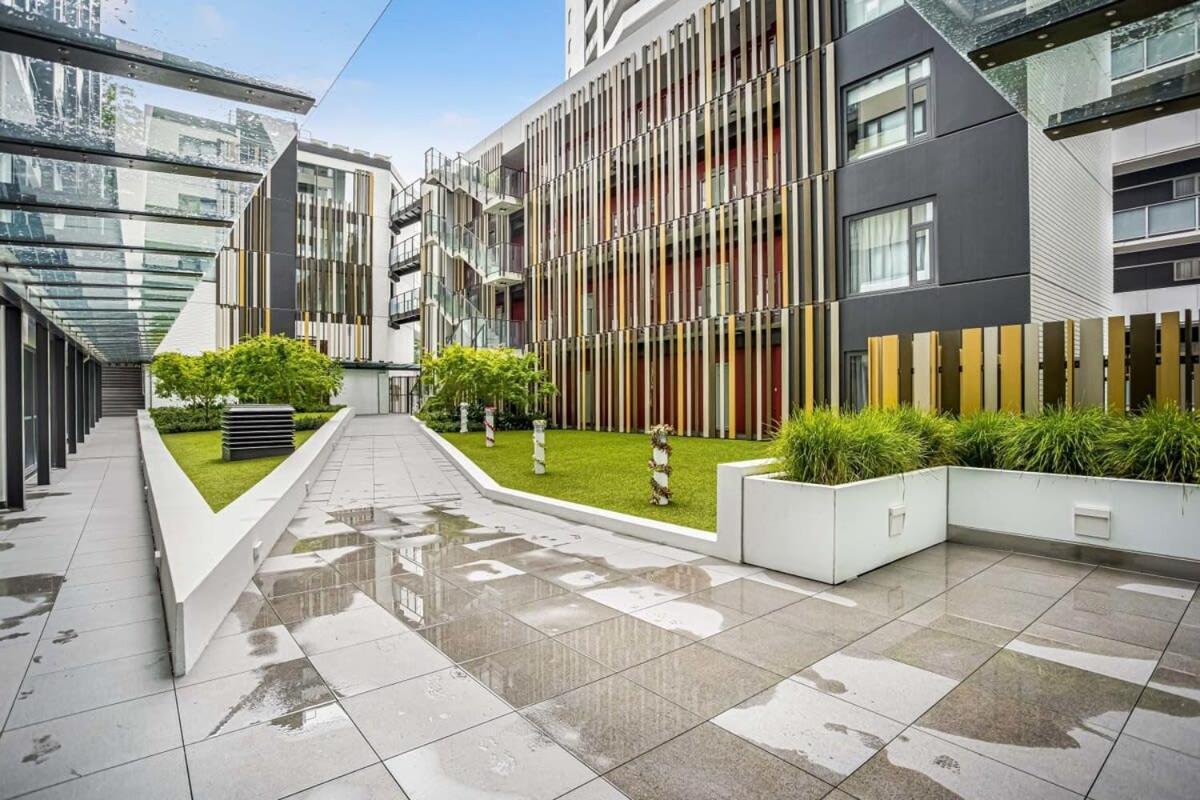 Cosy Two Bedroom Apartment With Balcony Pool And Gym オークランド エクステリア 写真